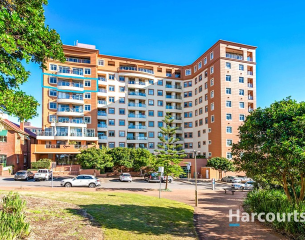 702/26 Pacific Street, Newcastle NSW 2300