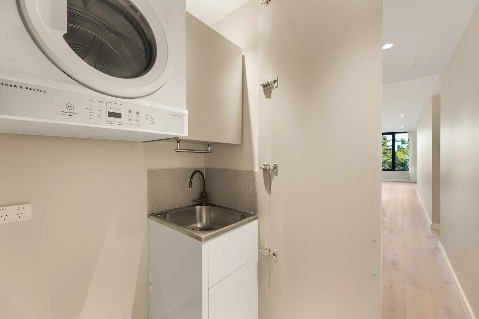 Additional image 10 of 302/470 Main Street, Kangaroo Point QLD 4169