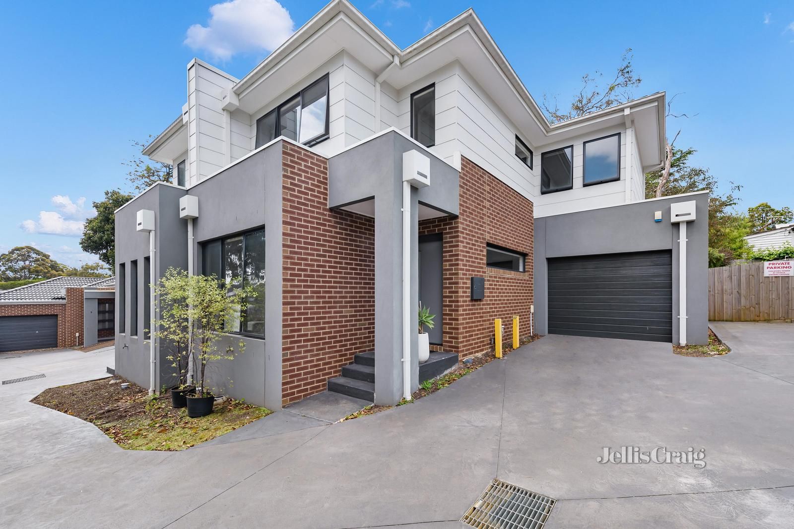 2/6 Gee Court, Nunawading VIC 3131, Image 0