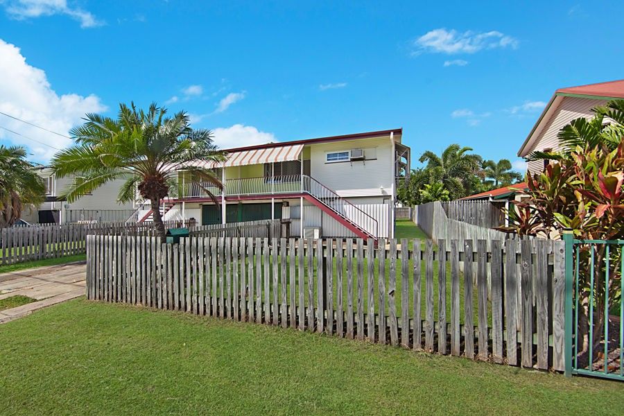 2 bedrooms Apartment / Unit / Flat in 2/16 Leeds Street GULLIVER QLD, 4812