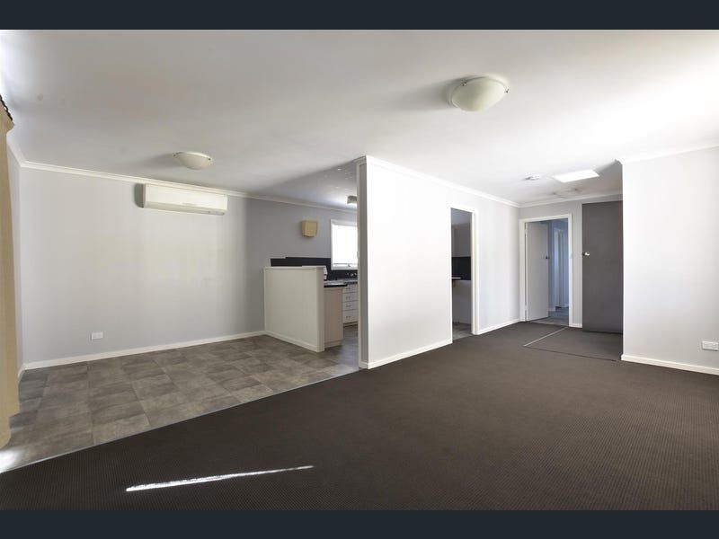 16 Diana Crescent, Morphett Vale SA 5162 House For Rent 520 Domain