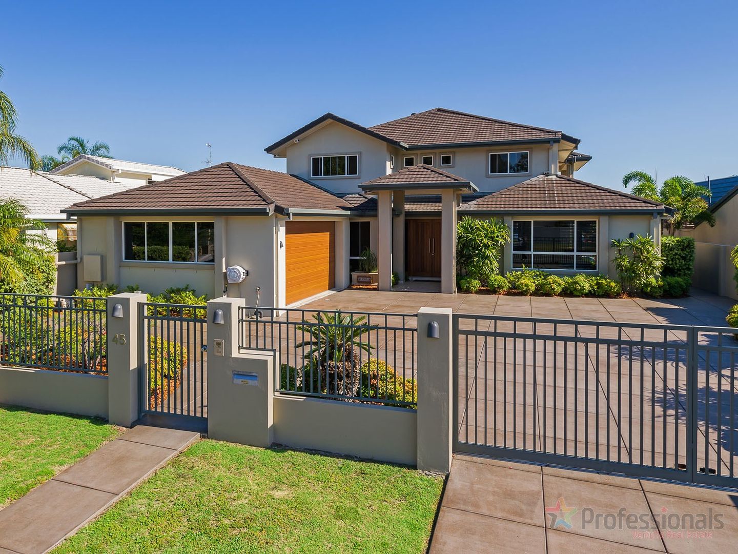 45 Limetree Parade, Runaway Bay QLD 4216, Image 2