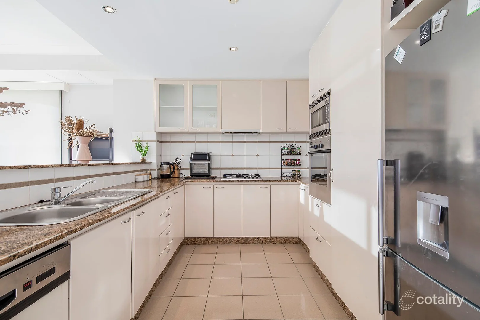 Additional image 5 of 8/63 Mill Point Road, South Perth WA 6151