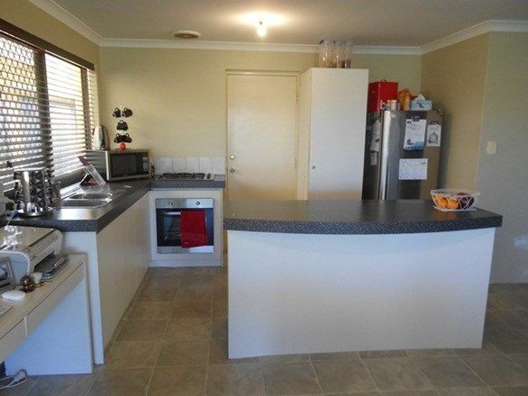 9 Snowdonia Link, Merriwa WA 6030, Image 2