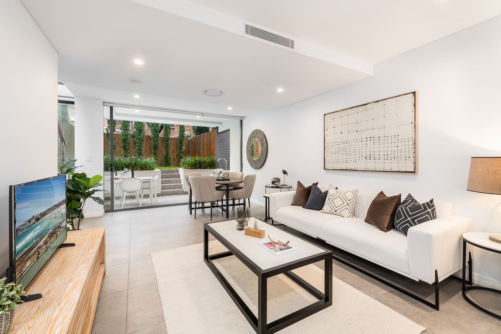 3 bedrooms House in 13a Fotheringham Lne MARRICKVILLE NSW, 2204