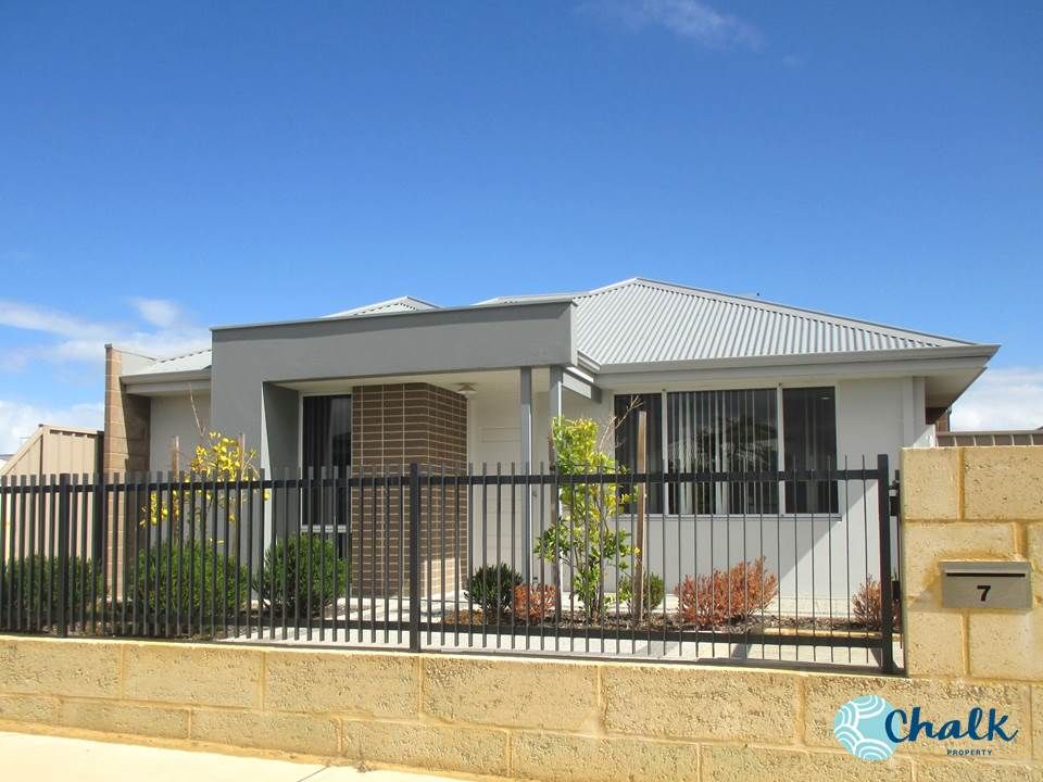 4 bedrooms House in 7 Vert Lane KARNUP WA, 6176