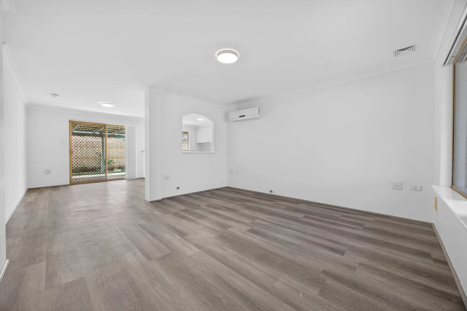 Additional image 9 of 1/39 Elizabeth Street, Cloverdale WA 6105