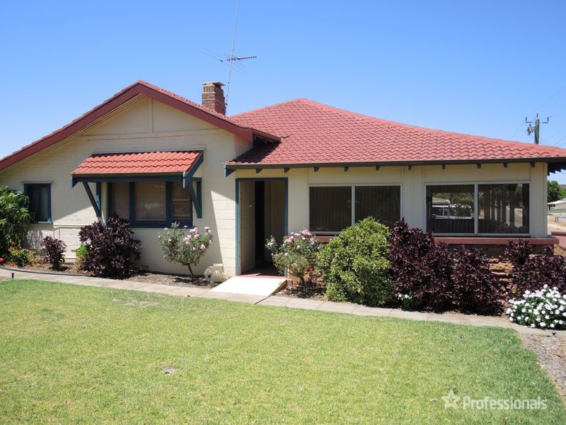 29 Essex Street, Northampton WA 6535, Image 0