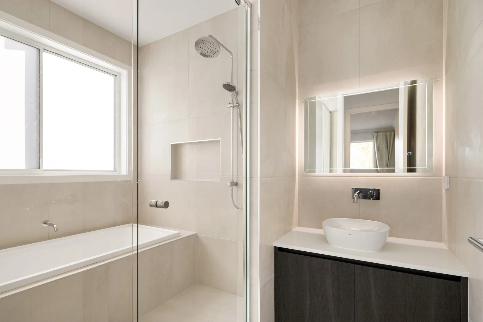 Additional image 18 of 142 Lake Serenity Bld, Helensvale QLD 4212