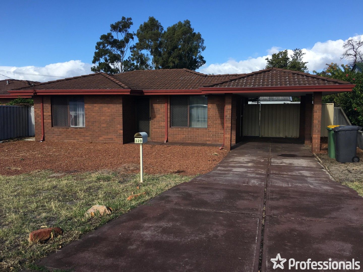 3 bedrooms House in 32B Waratah Drive CAMILLO WA, 6111