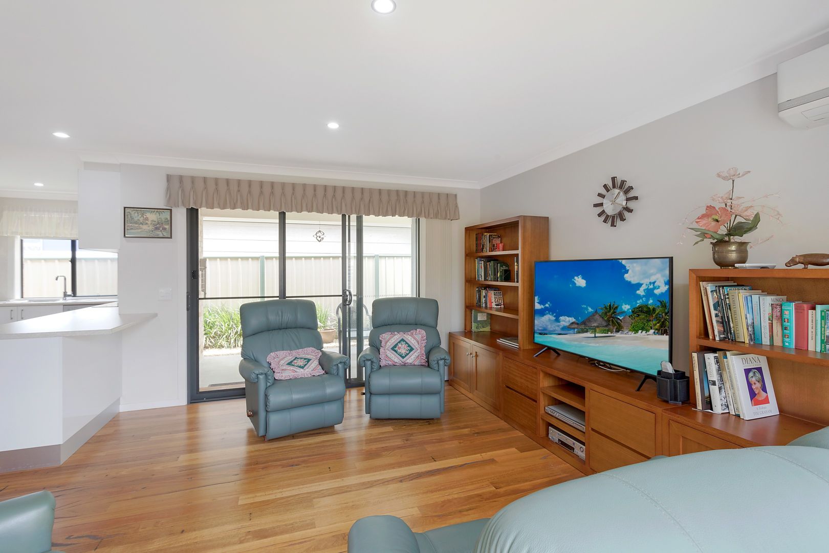 4/2 Martin Street, Pambula NSW 2549, Image 1