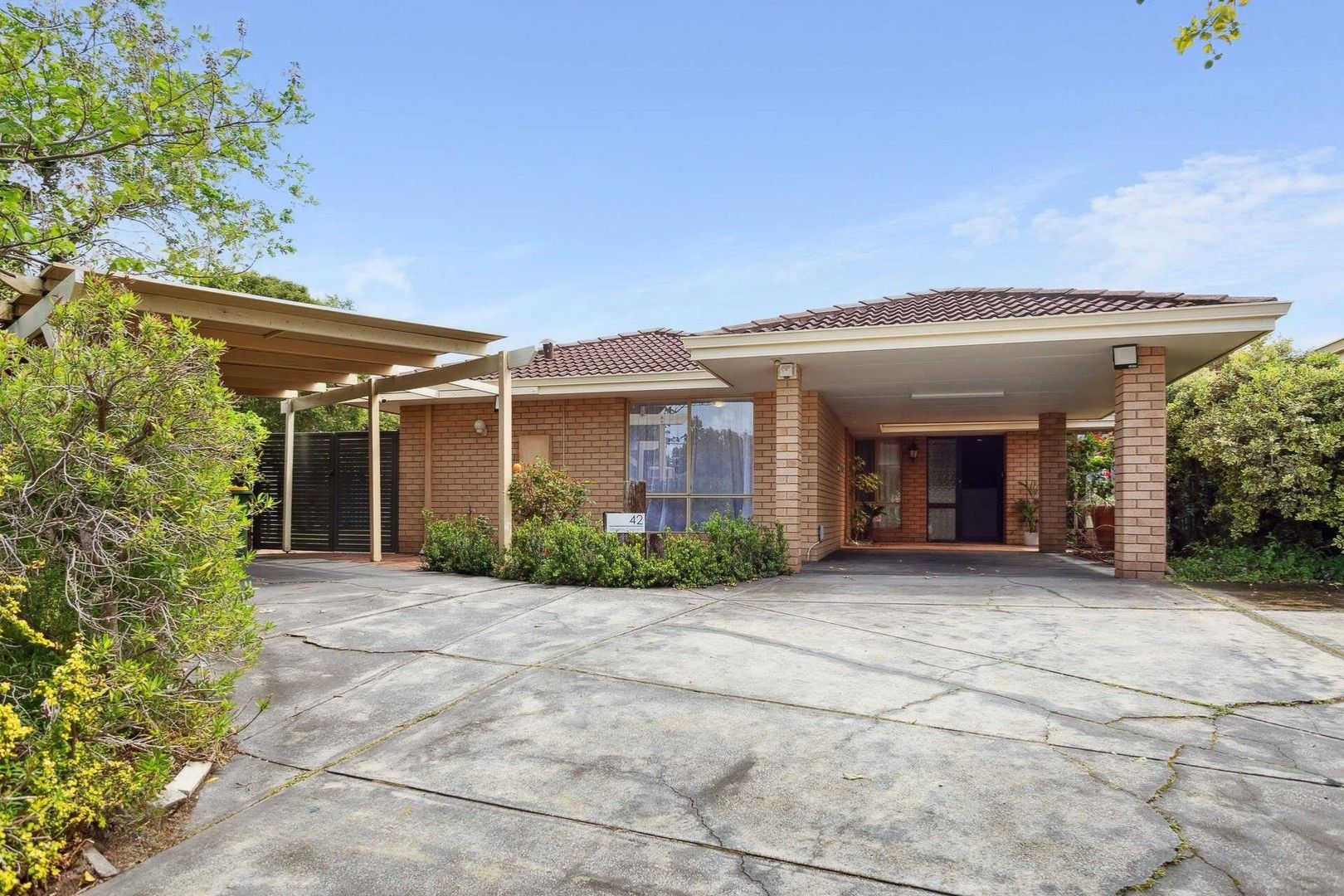 5 bedrooms Duplex in 42 Urbahns Crescent BATEMAN WA, 6150