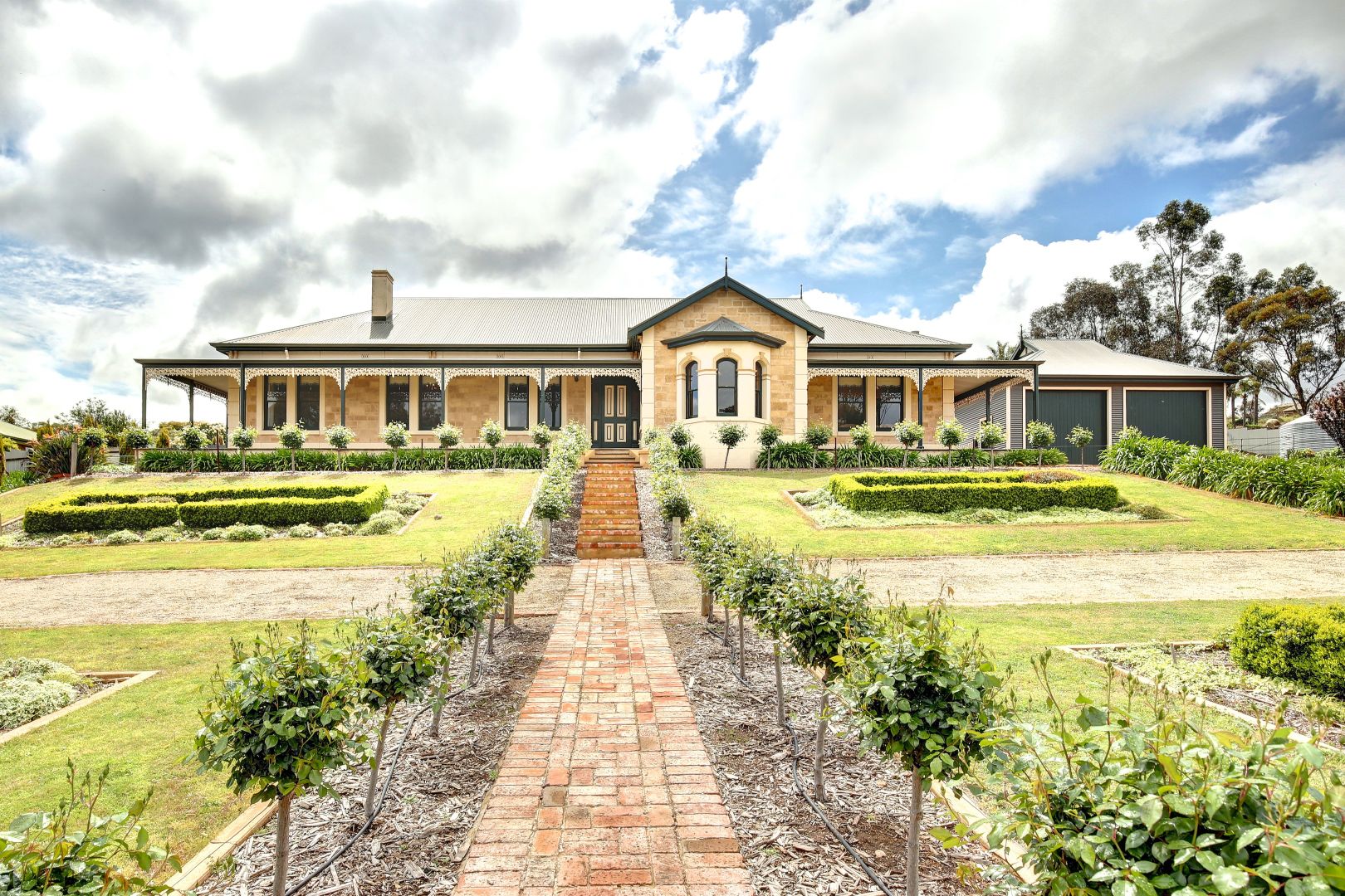 4 Ross Road, Murray Bridge Eas Property History & Address Research