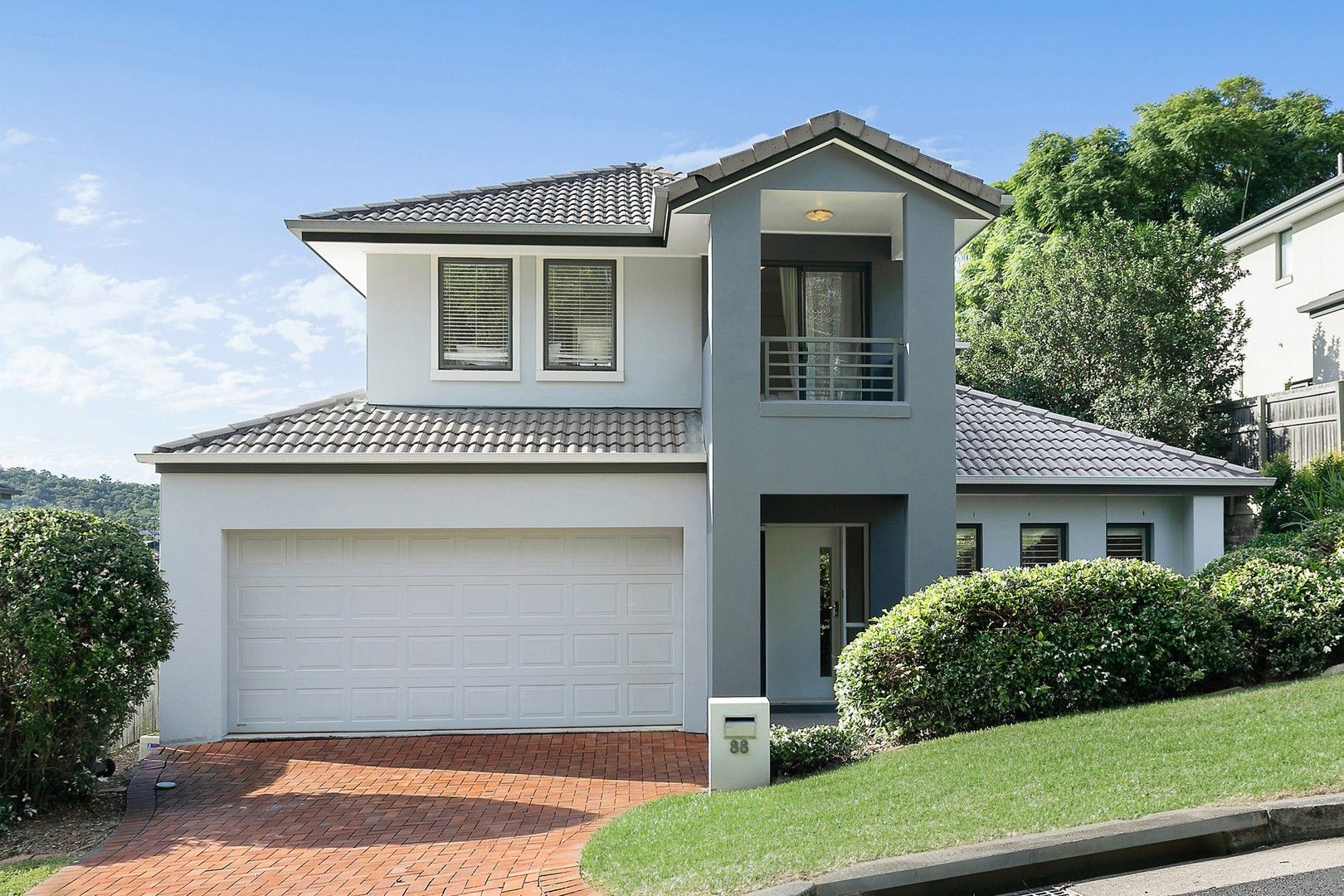 5 bedrooms House in 88 Tristania Way MOUNT GRAVATT EAST QLD, 4122