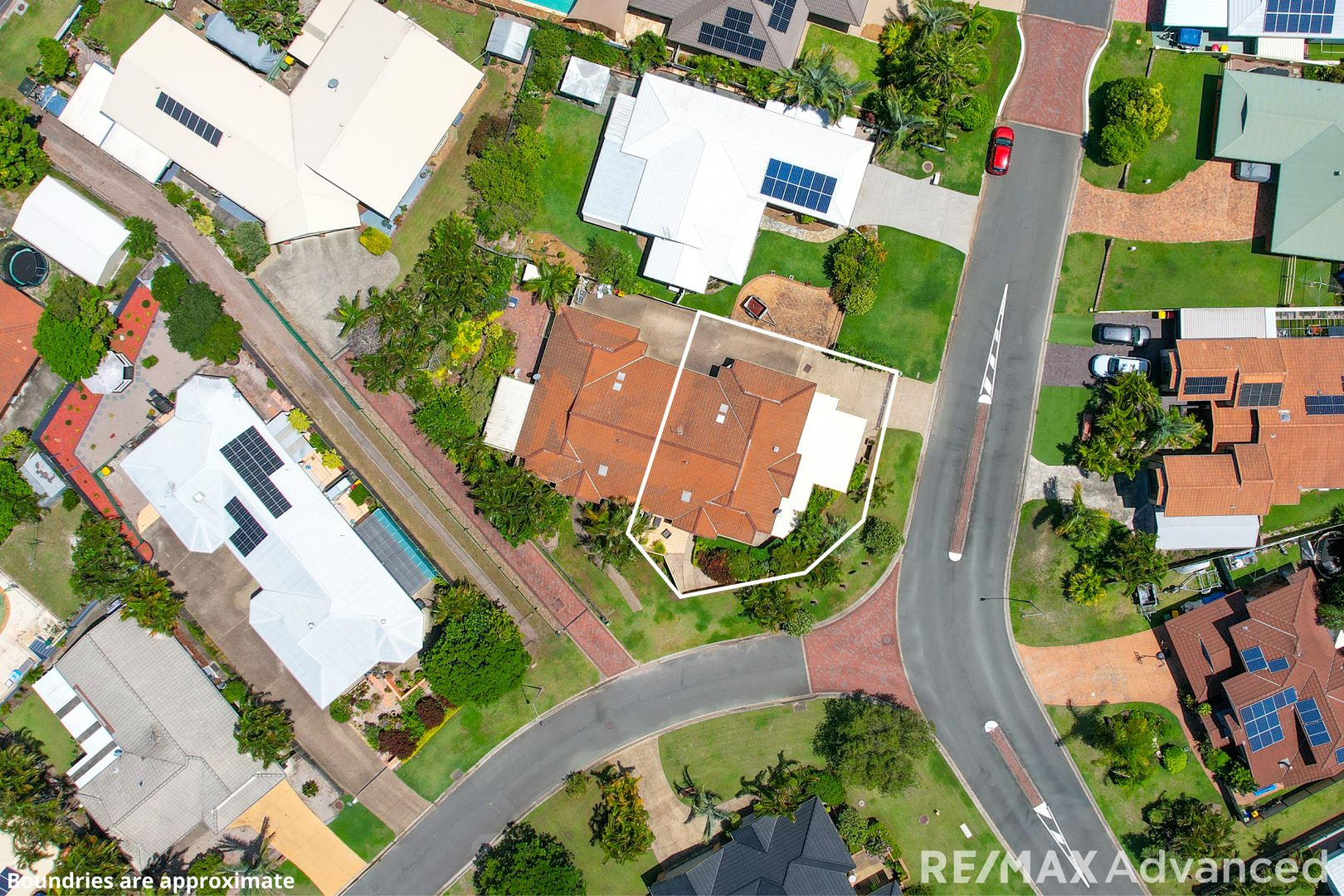 1/2 Fathom Court, Banksia Beach QLD 4507, Image 2