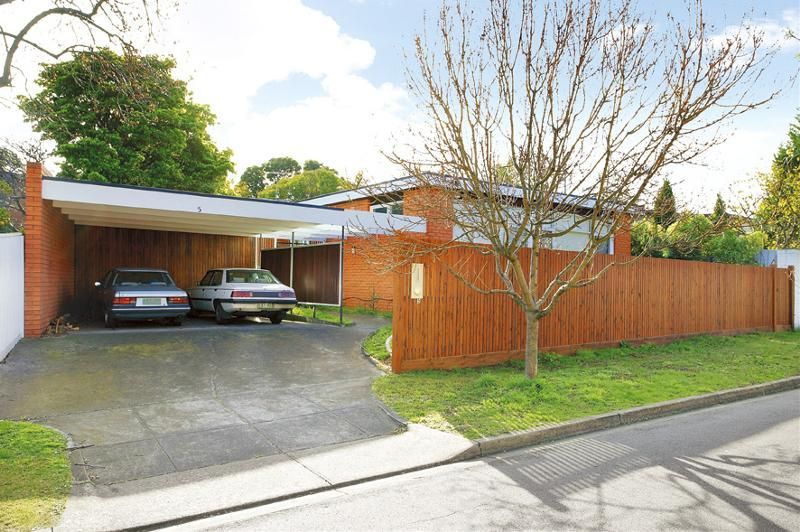 5 Ellerslie Place, Toorak Property History & Address Research Domain