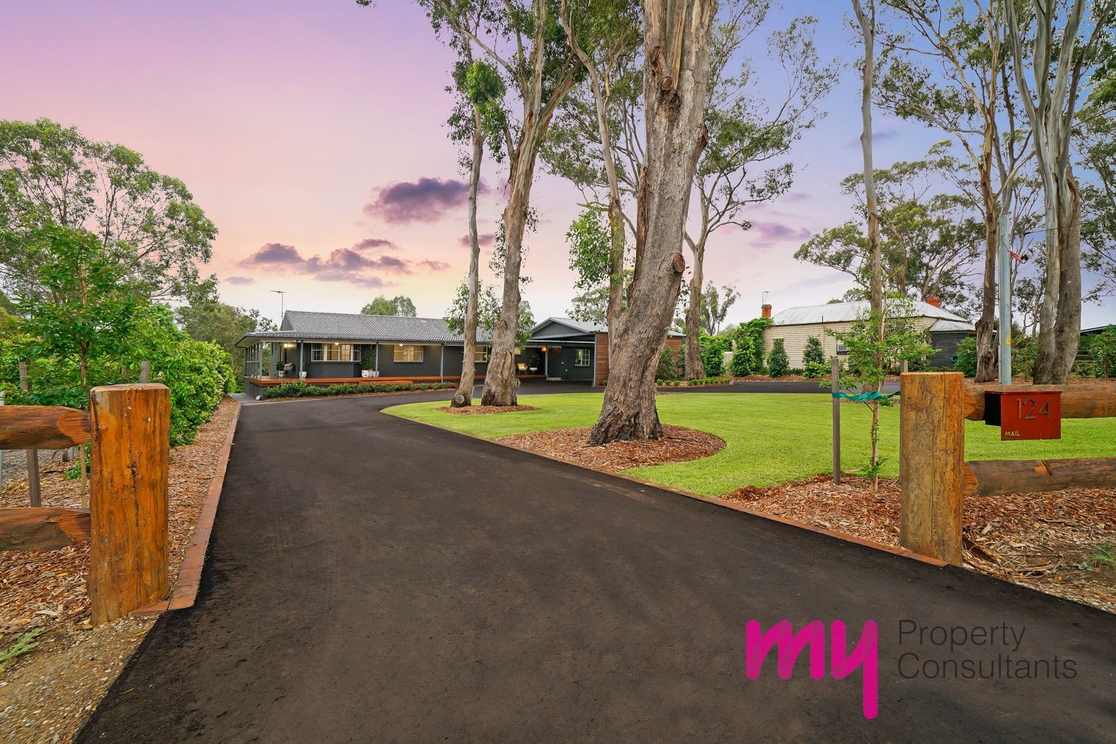 124 The Old Oaks Road, Grasmere NSW 2570, Image 0