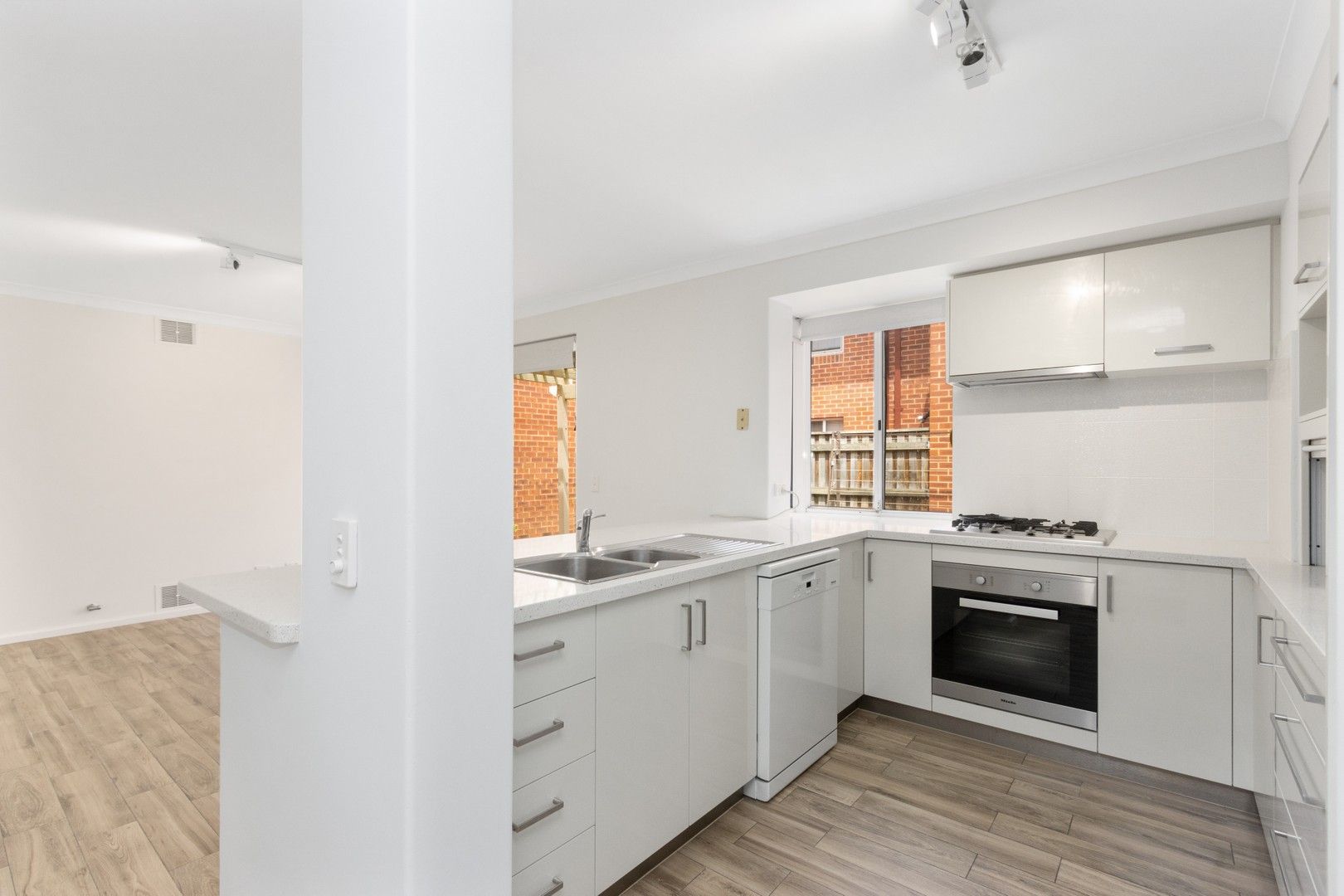 3 bedrooms Townhouse in 4/17 King Edward Street SOUTH PERTH WA, 6151