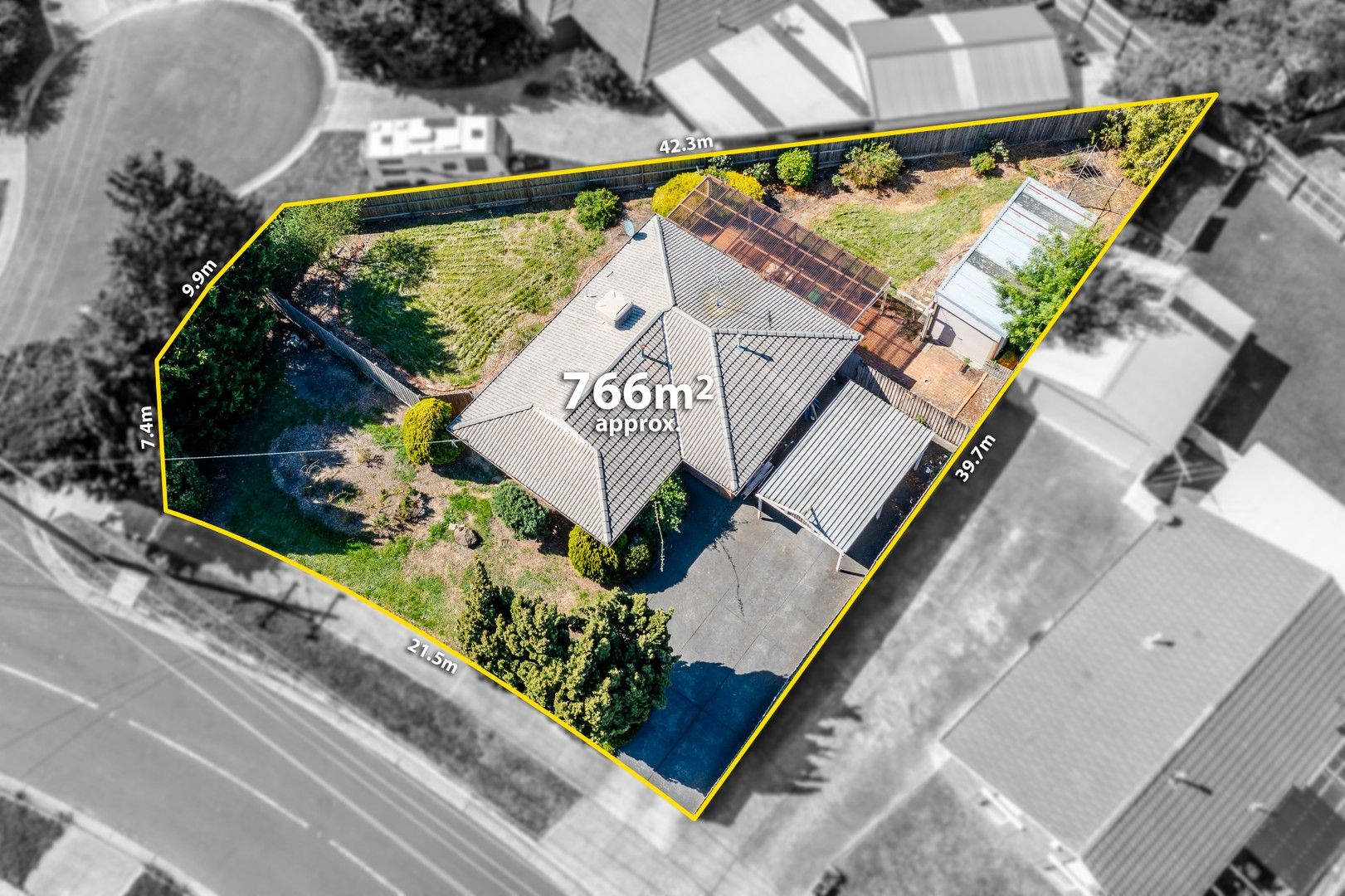 2 Lydd Court, Craigieburn VIC 3064, Image 0