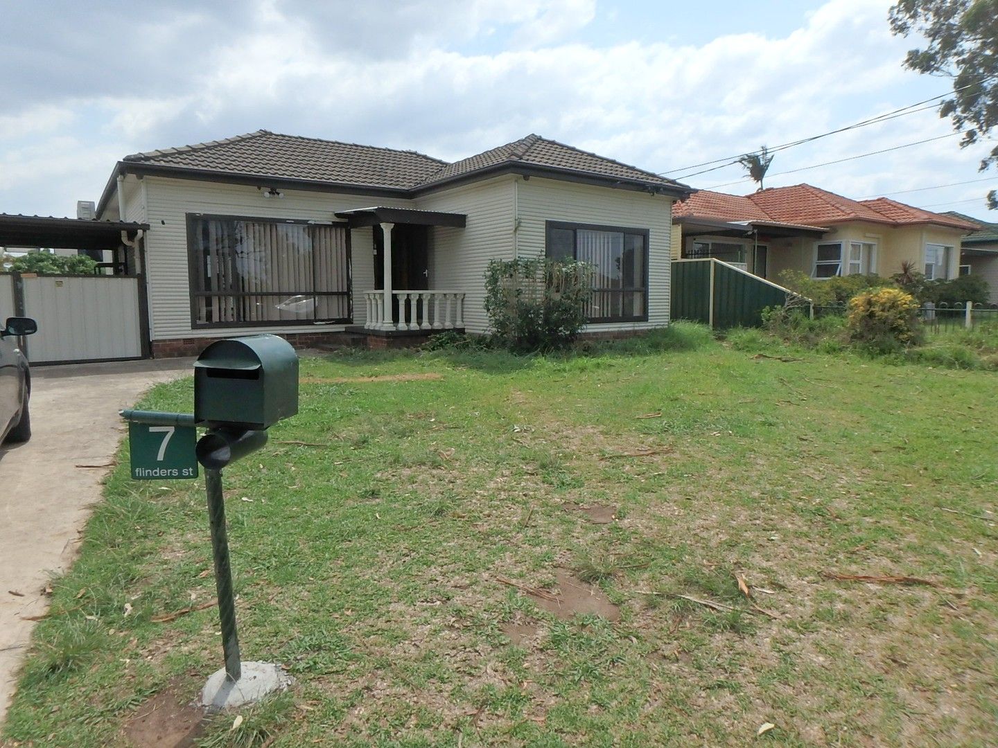 5 bedrooms House in 7 Flinders Street FAIRFIELD WEST NSW, 2165