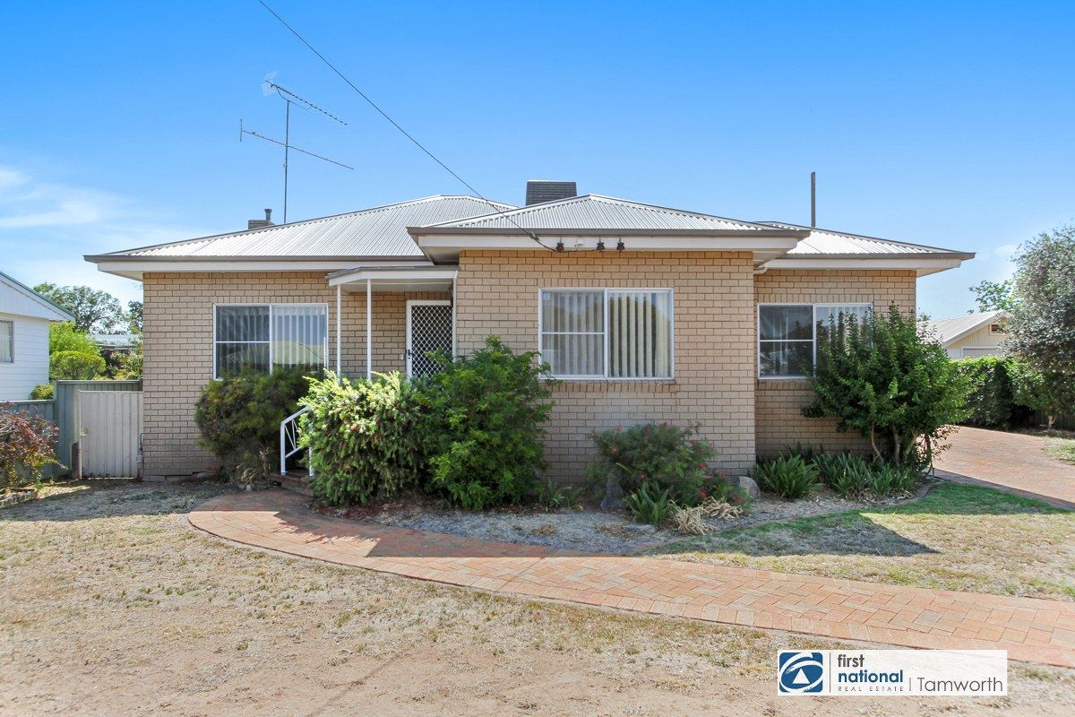 25 Diane Street, South Tamworth NSW 2340, Image 2