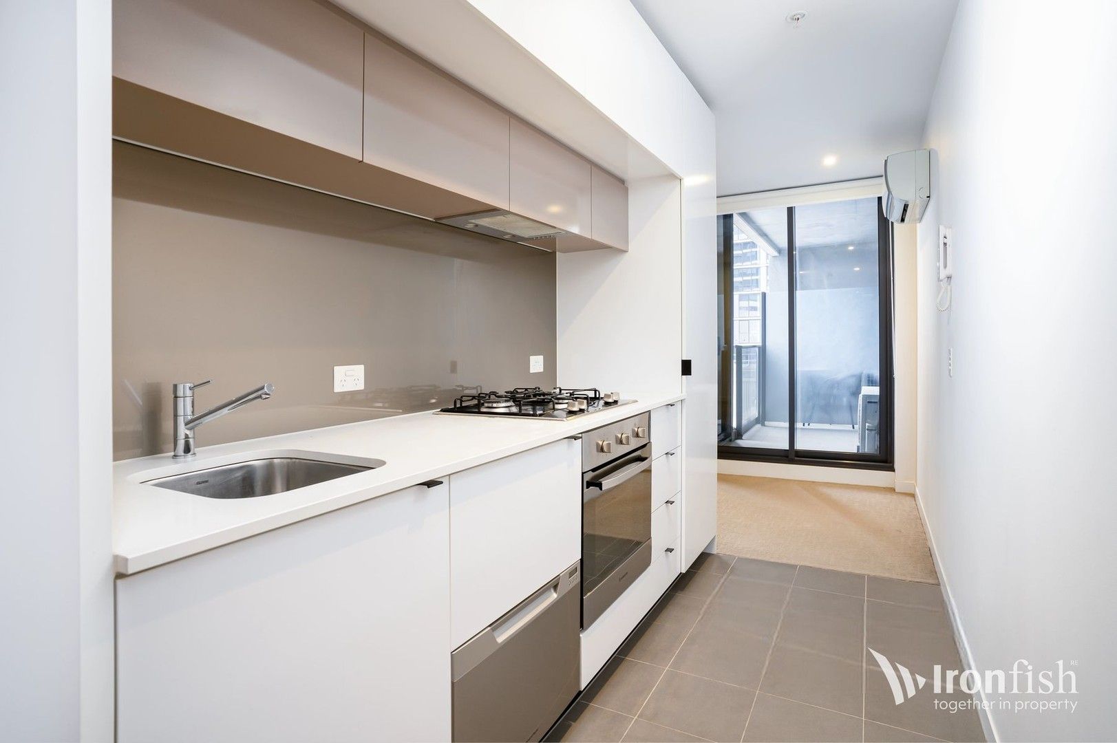 1 bedrooms Apartment / Unit / Flat in 1413/80 A'Beckett Street MELBOURNE VIC, 3000