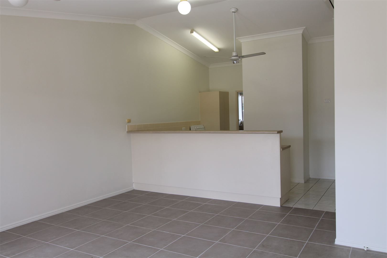 2/32 Wilmington Street, Ayr QLD 4807, Image 2