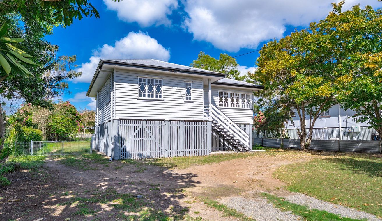3 bedrooms House in 222 Thozet Road KOONGAL QLD, 4701