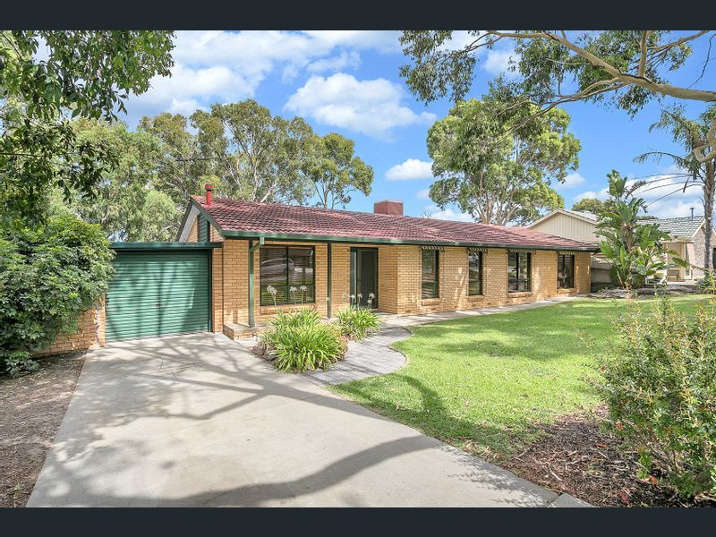 4 bedrooms House in 10 Mary Street HAPPY VALLEY SA, 5159