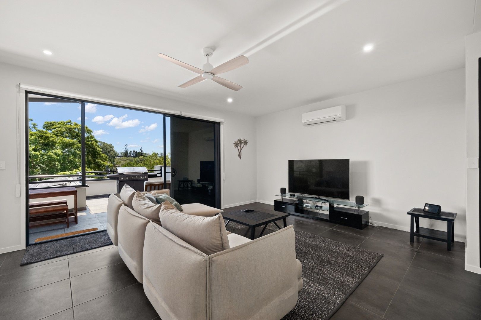 18 Oxley Terrace, Corinda QLD 4075, Image 0