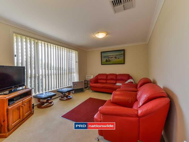 115 Glengarvin Drive, OXLEY VALE NSW 2340, Image 1