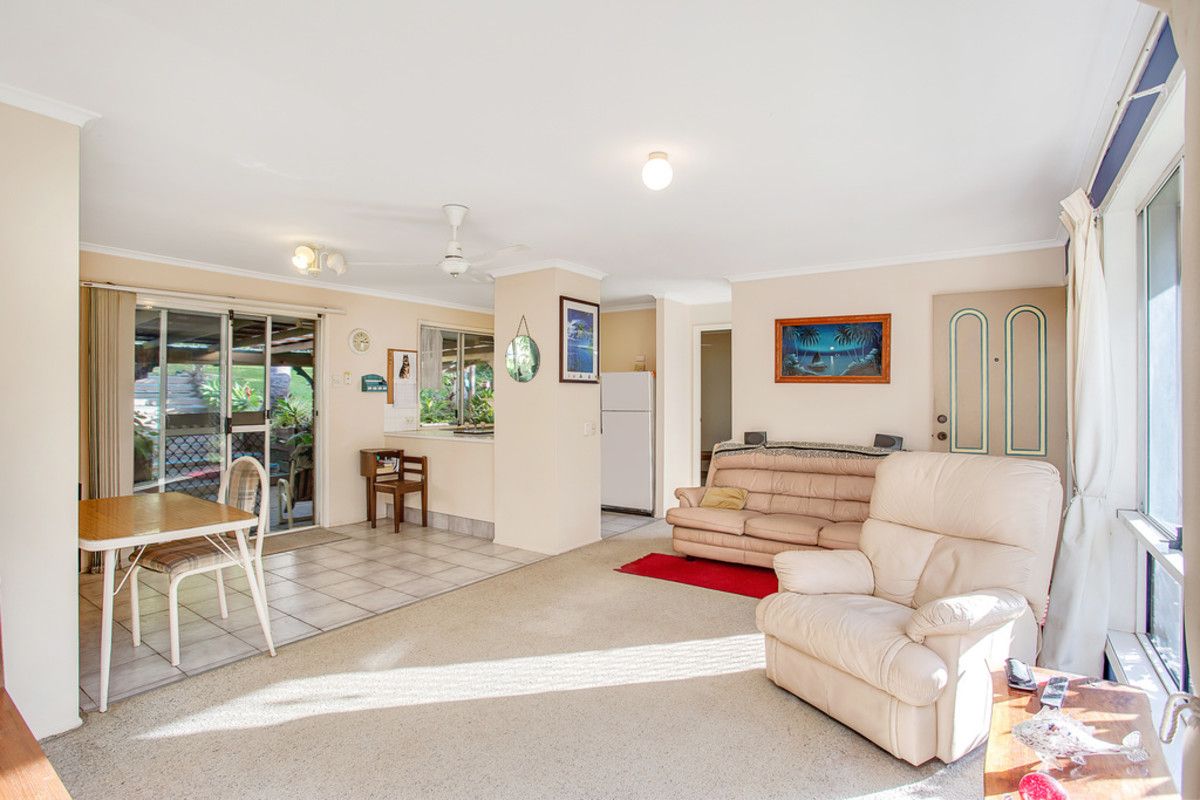 5 Buring Court, Highland Park QLD 4211, Image 1