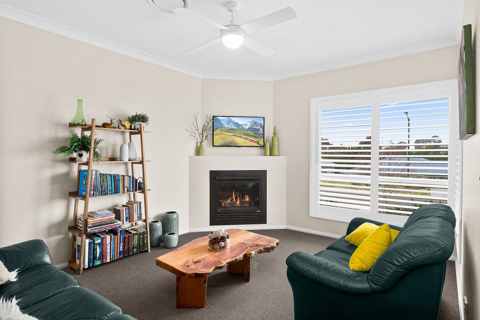 10 Darraby Drive, Moss Vale NSW 2577, Image 0