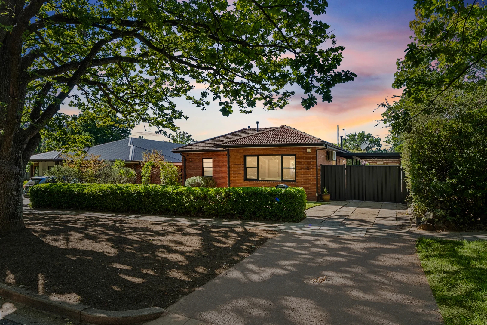15 Hacking Crescent, Narrabundah ACT 2604