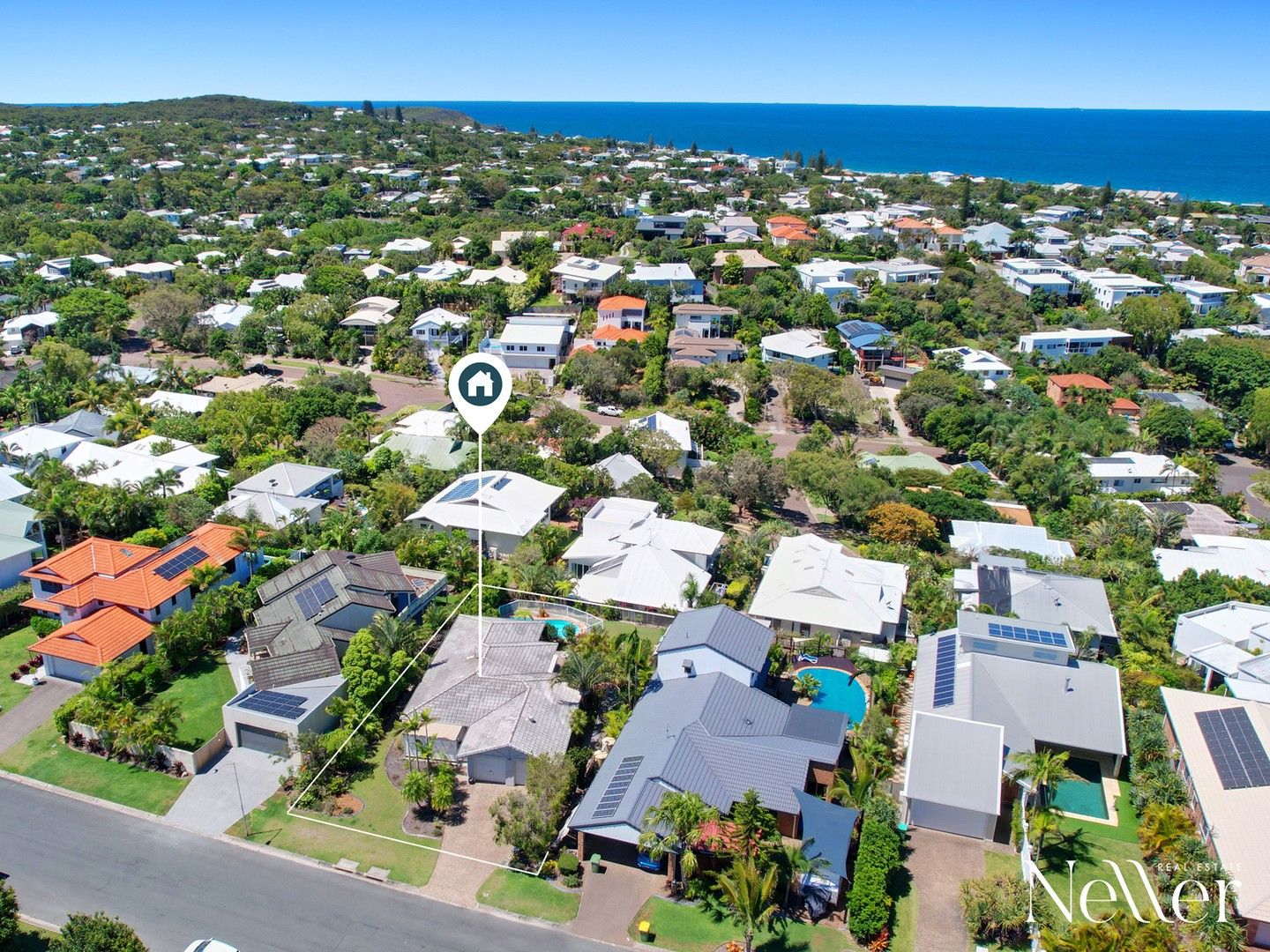 House in 52 Southern Cross Parade, SUNRISE BEACH QLD, 4567