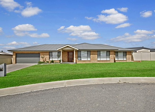 3 Lucas Close, Goulburn NSW 2580