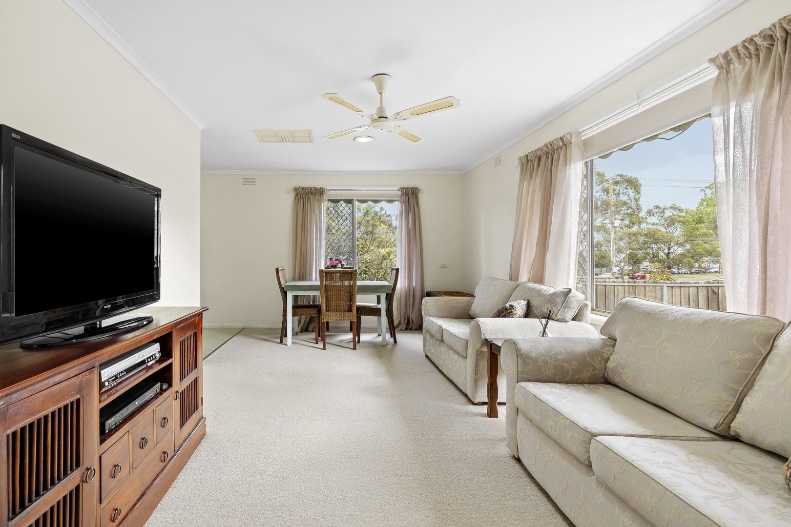 2 bedrooms House in 2/380 Maroondah Highway RINGWOOD VIC, 3134