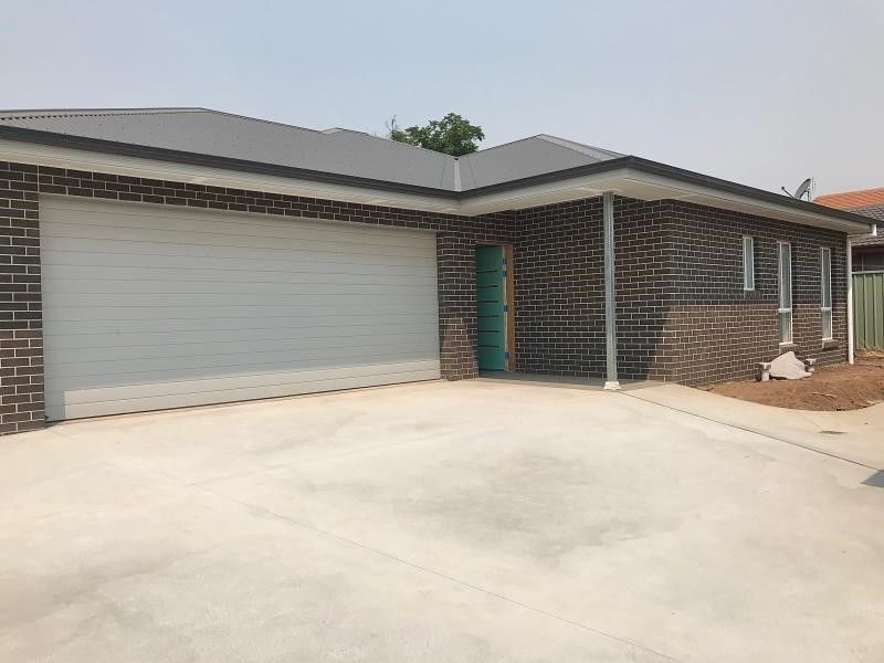 3 bedrooms Townhouse in 2/4 Brewery Lane TAMWORTH NSW, 2340