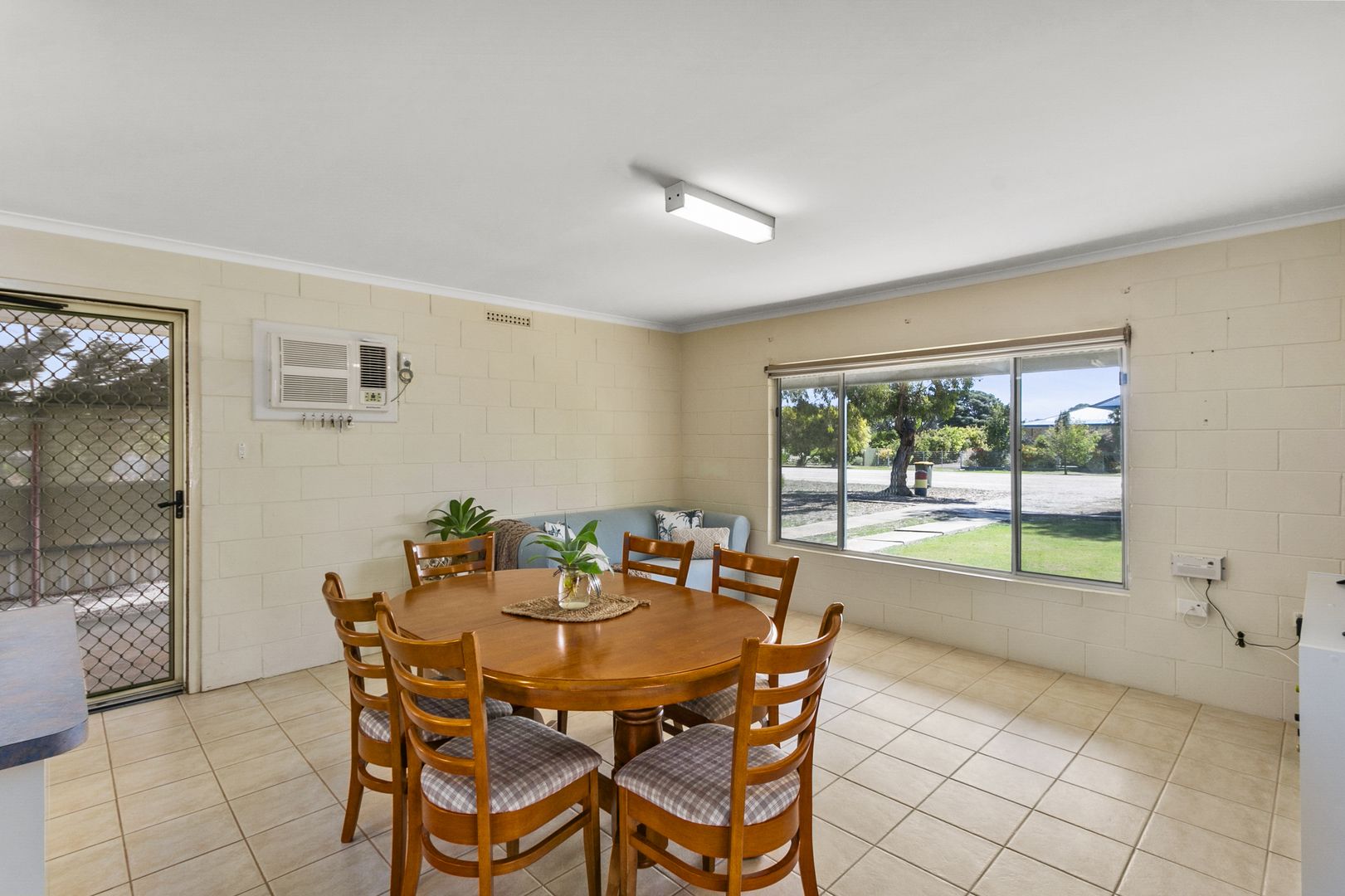 60 Sixth Street, Wool Bay SA 5575, Image 2