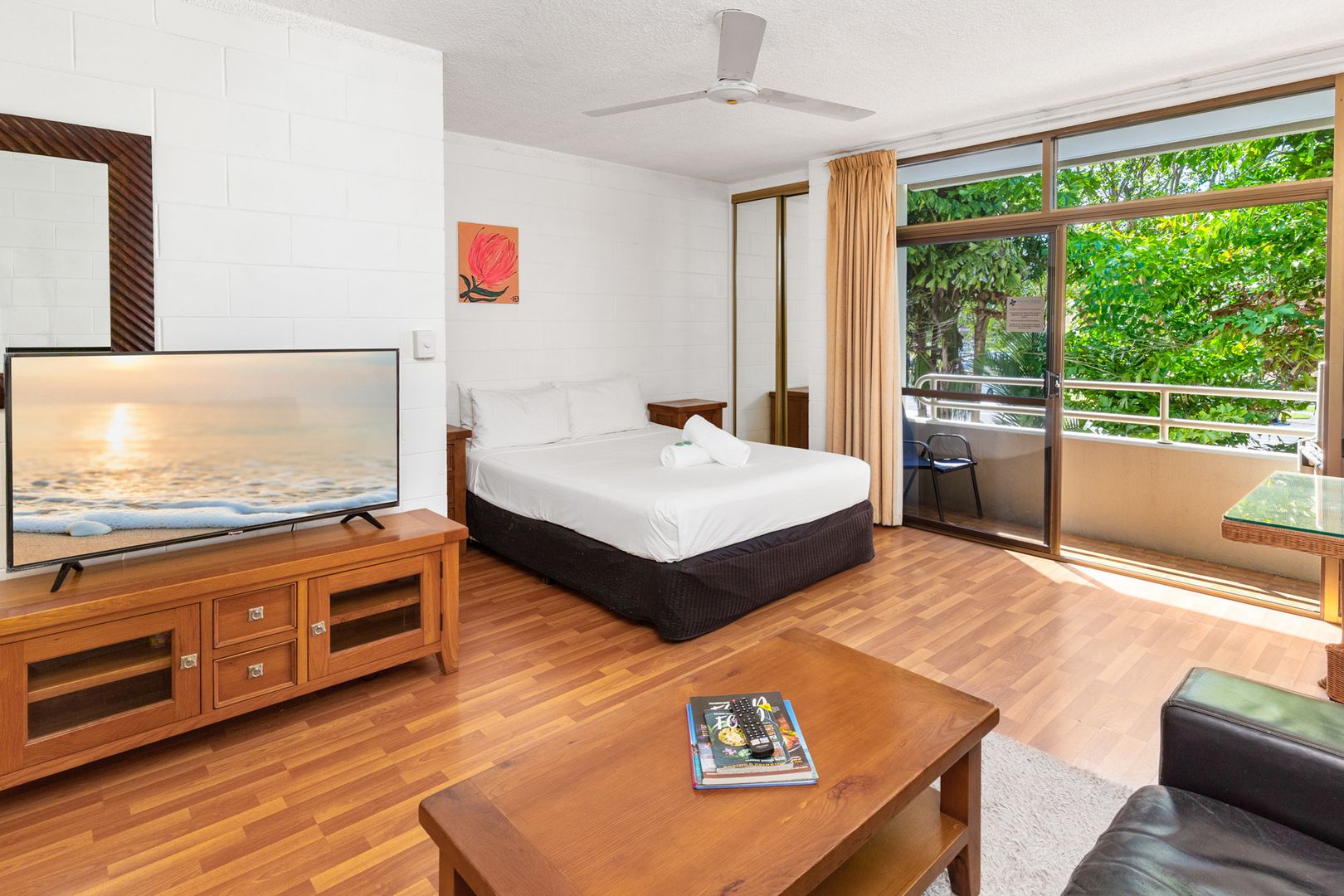 322/175 Lake Street, Cairns City QLD 4870, Image 2