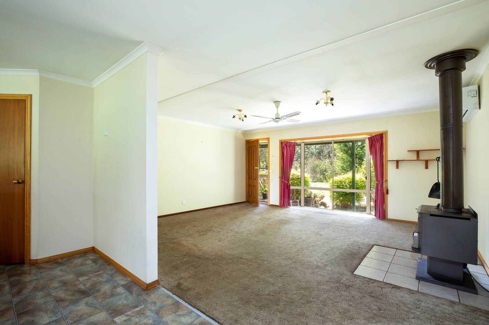 18 Grevillea Drive, Enfield VIC 3352, Image 1