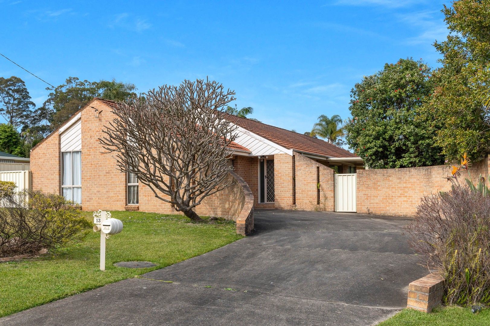 3 bedrooms House in 13 Collett Place ST GEORGES BASIN NSW, 2540