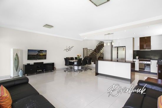 13A Alfred Street, Merrylands NSW 2160, Image 2