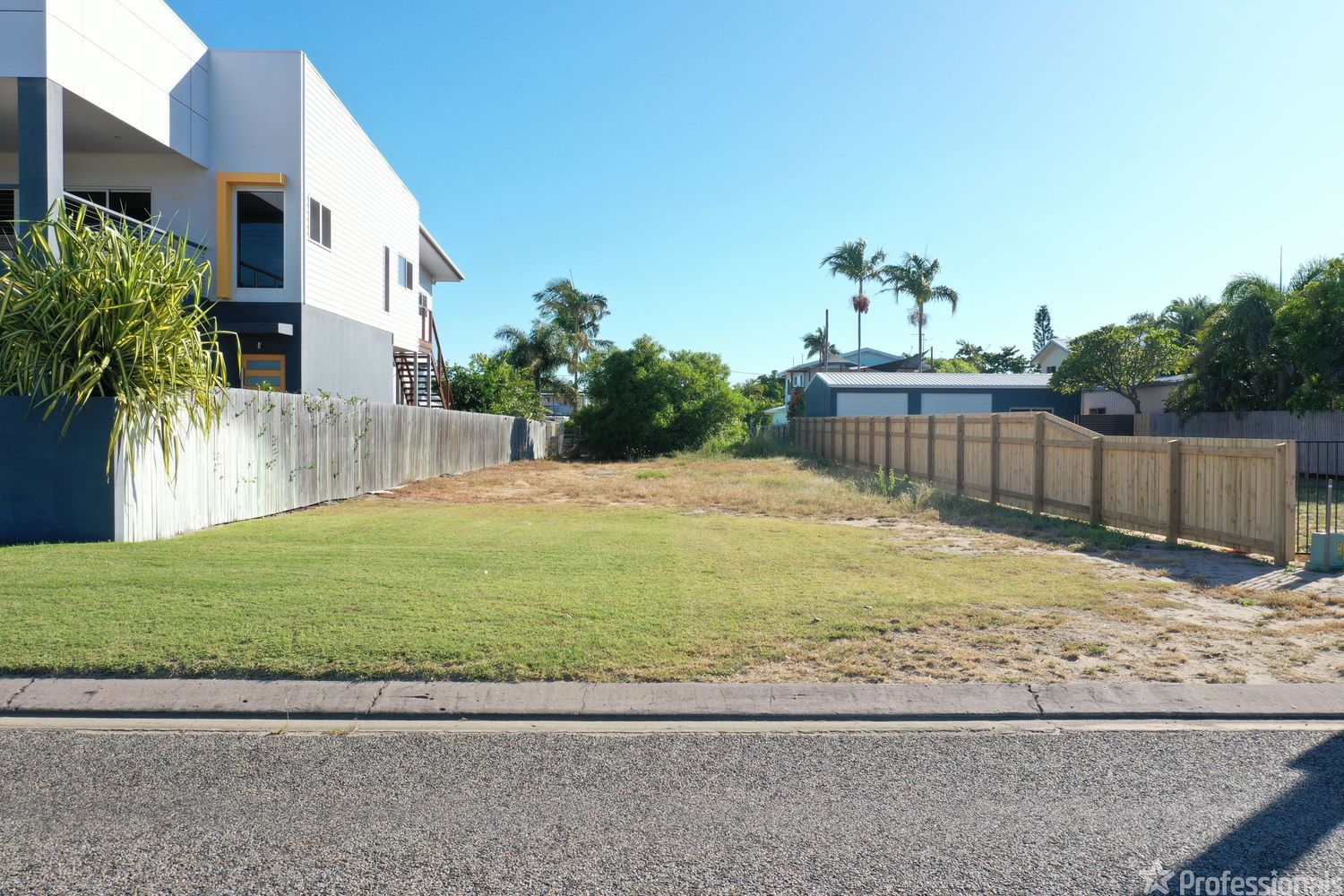 133 Queens Beach Esplanade, Bowen QLD 4805, Image 2