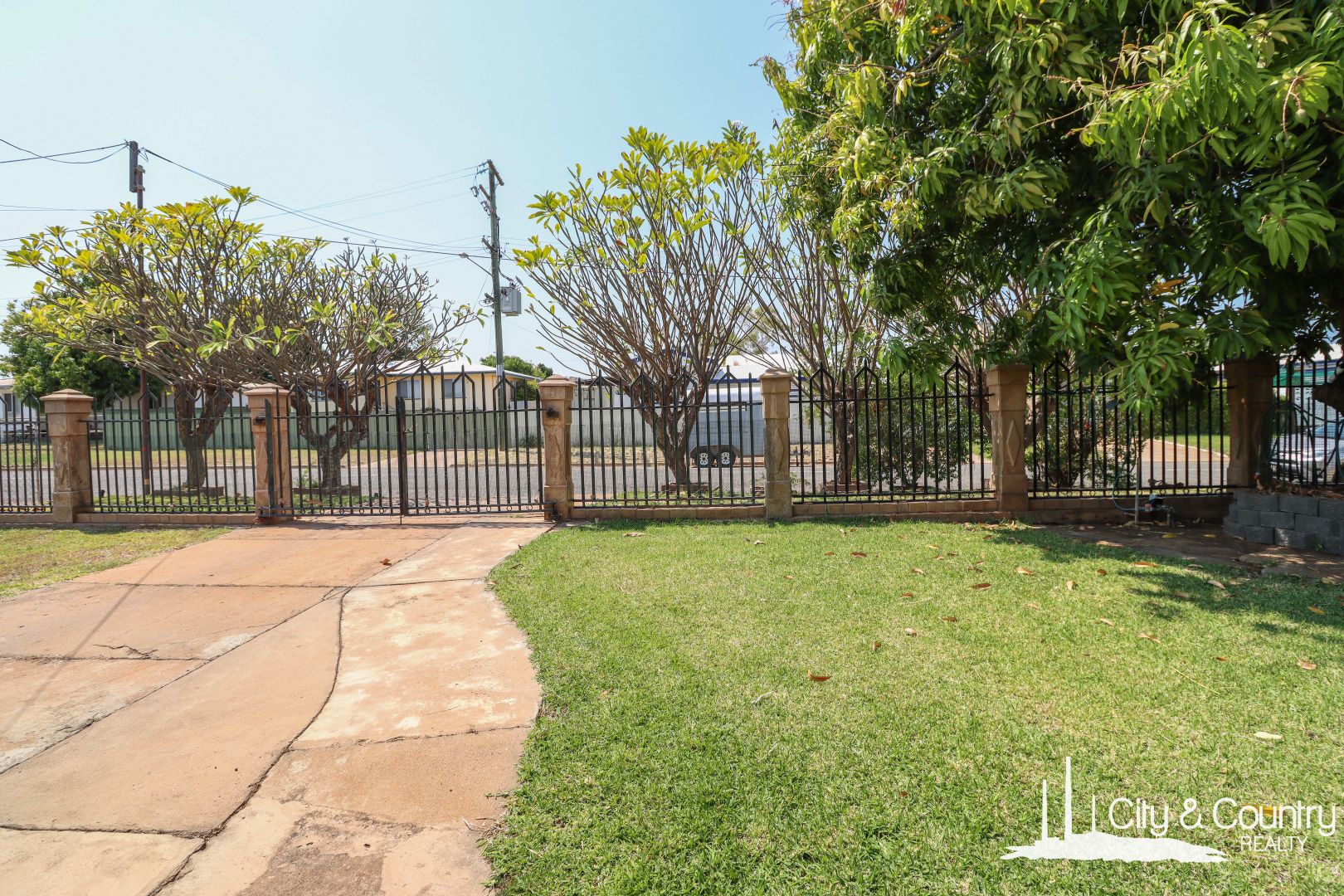 9 Epsilon Avenue, Mount Isa QLD 4825, Image 2