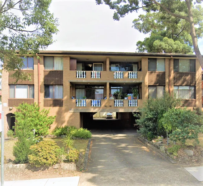 6/36-38 Treves St, Merrylands NSW 2160