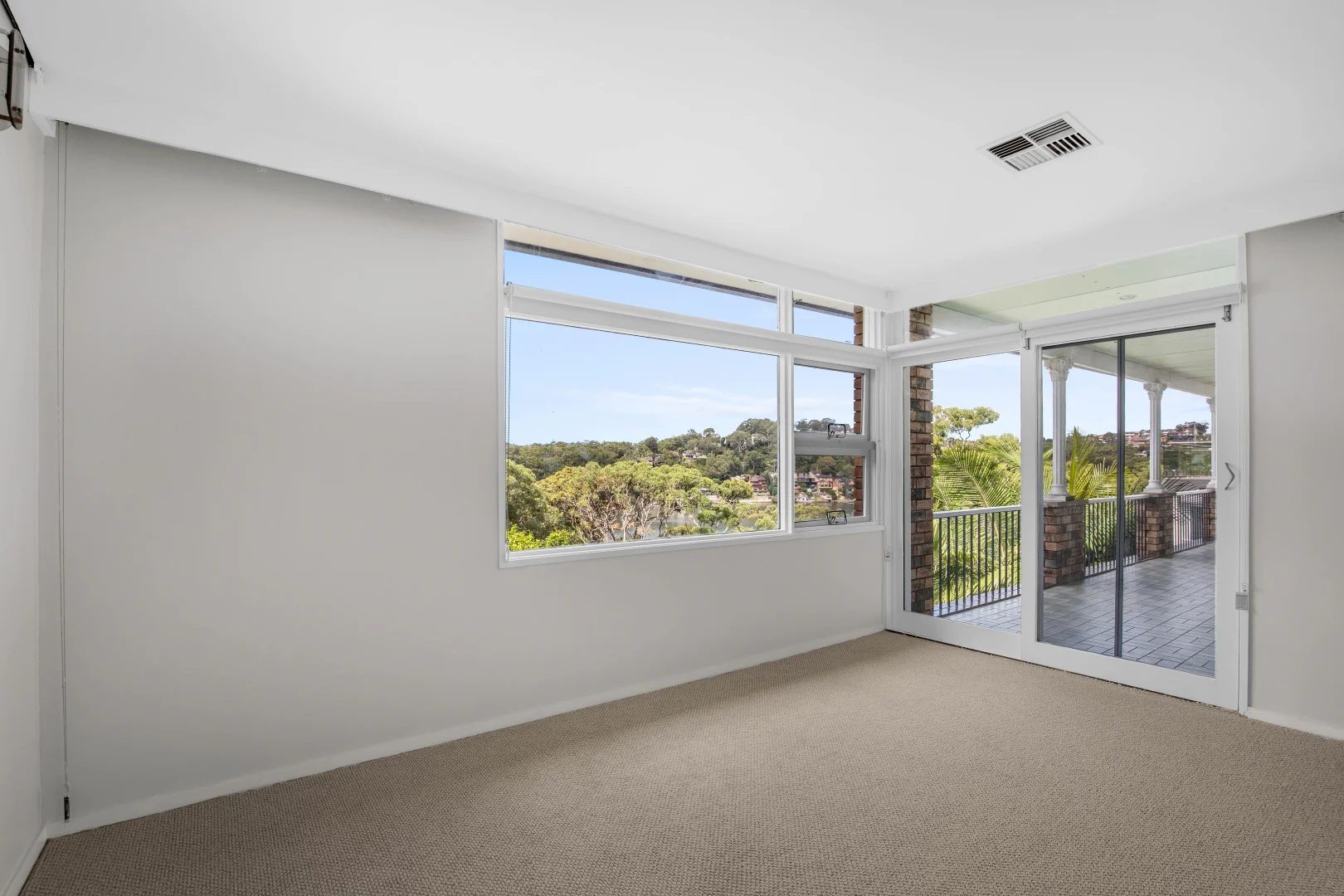 Additional image 5 of 95 Woodlands Avenue, Lugarno NSW 2210