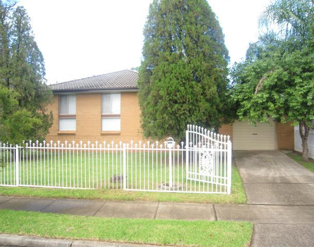 34 Swinborne Crescent, Wetherill Park NSW 2164