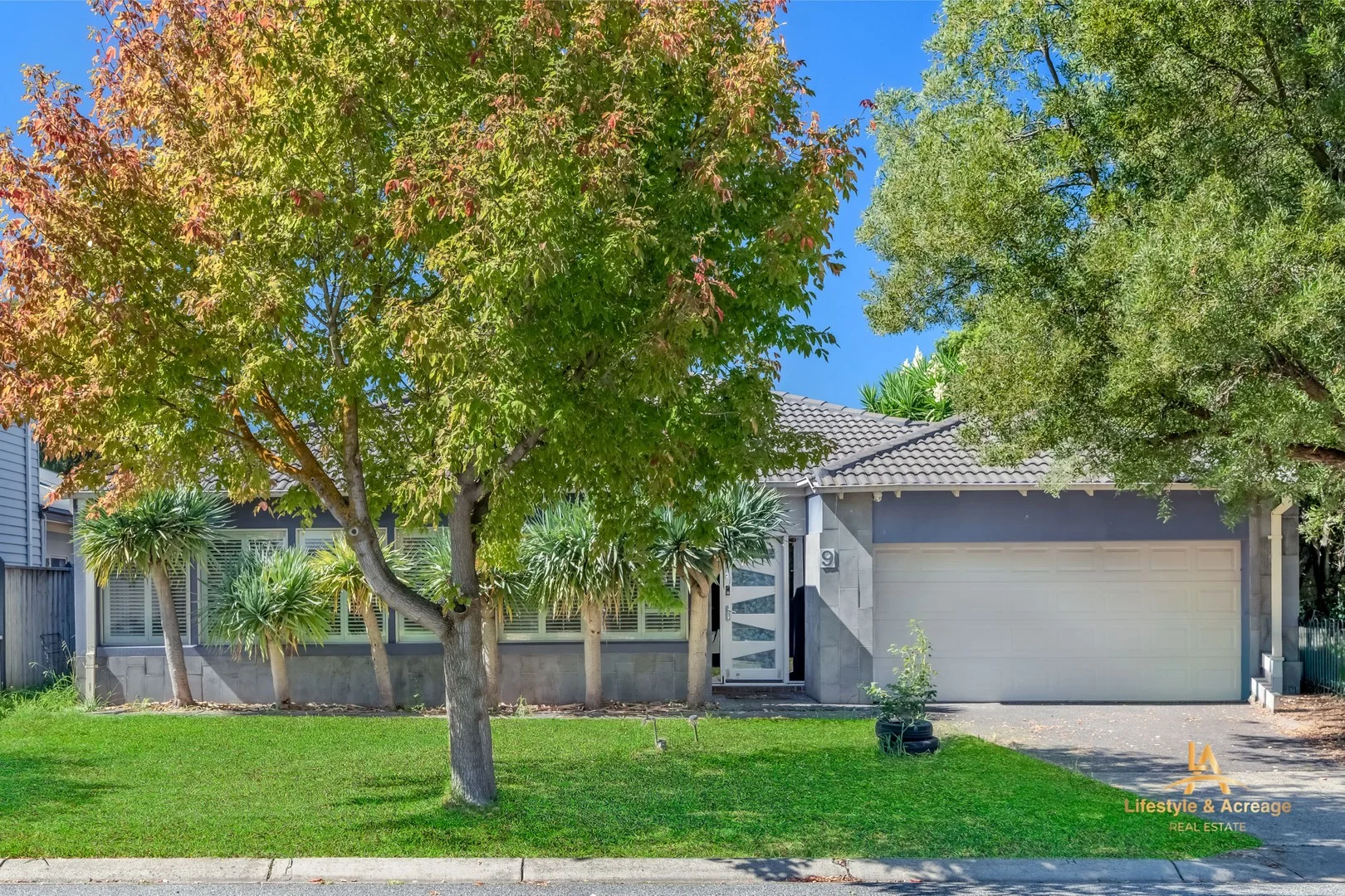 Primary image of 9 REIDEL AVENUE, Pakenham VIC 3810