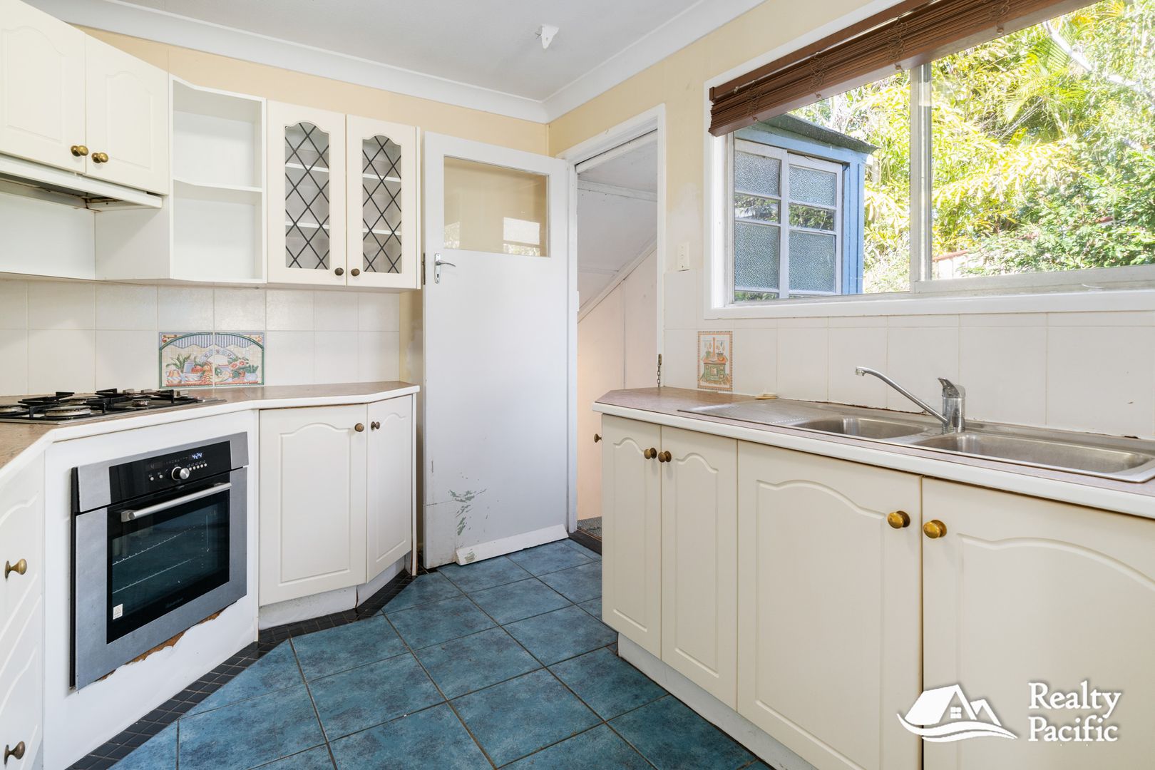 16 Hull Street, Carina QLD 4152 Domain